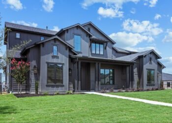 The Vines at Watercress, Haslet TX: Custom Home Tours at The Vines by PentaVia