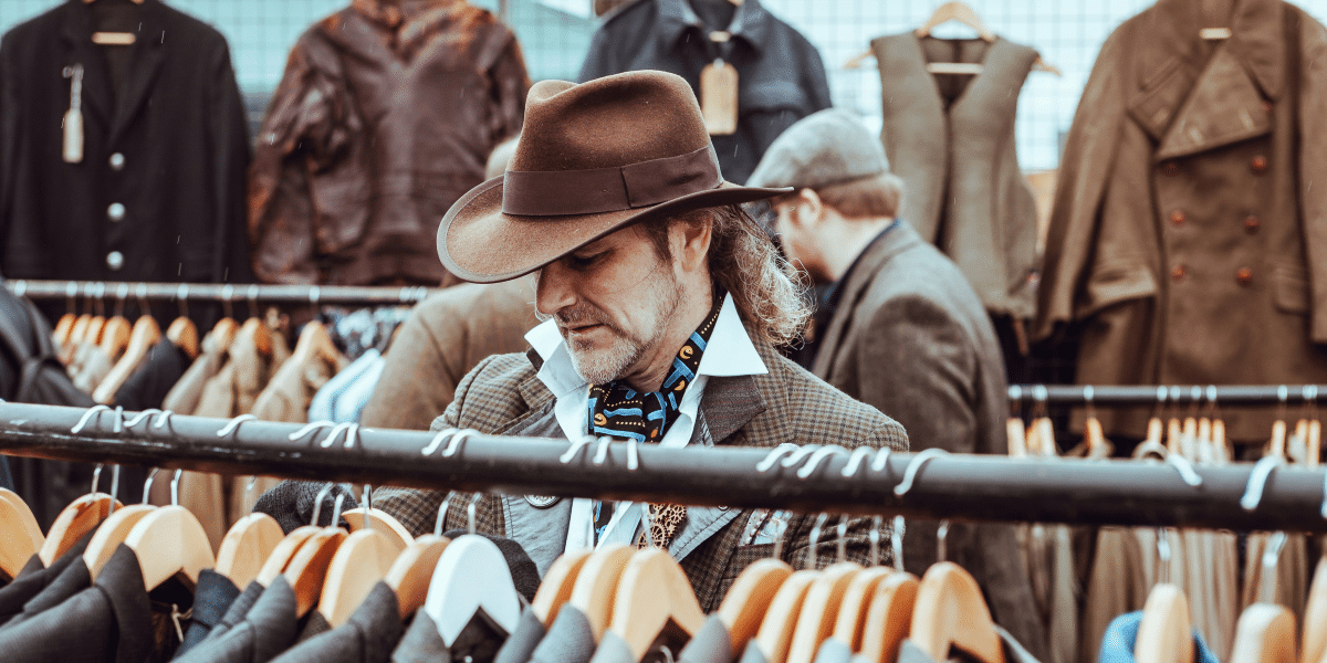 texas: cowboys choosing clothes
