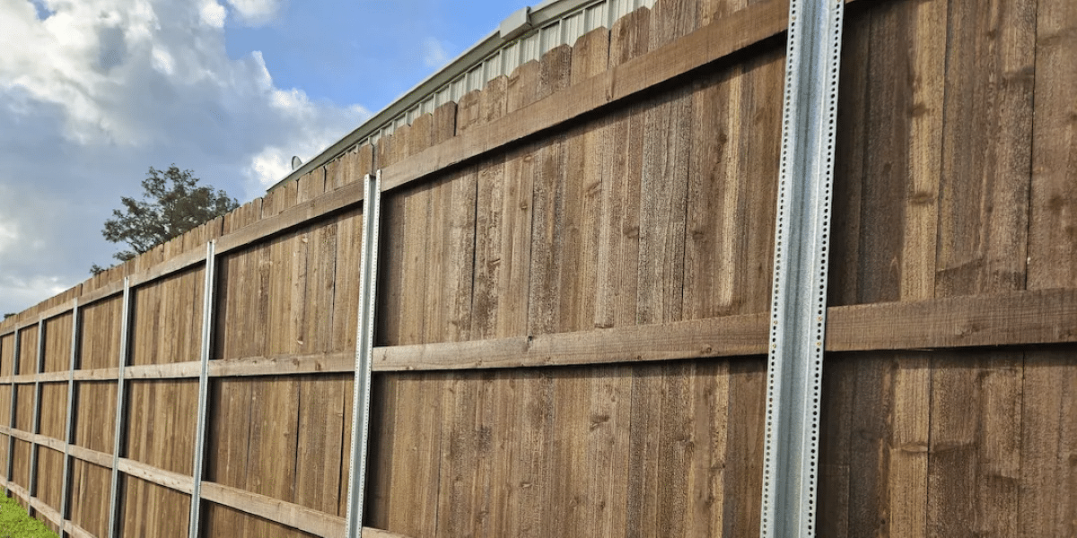 Primescape Fence and Stain Revolutionizes Livingston Fencing