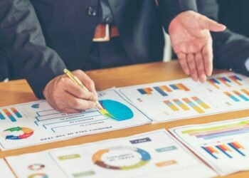 Lean Analytics Explained: A Beginner's Guide to Data-Driven Startups