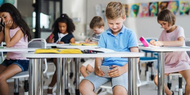 Court Blocks Texas App Store Law Requiring Age Verification