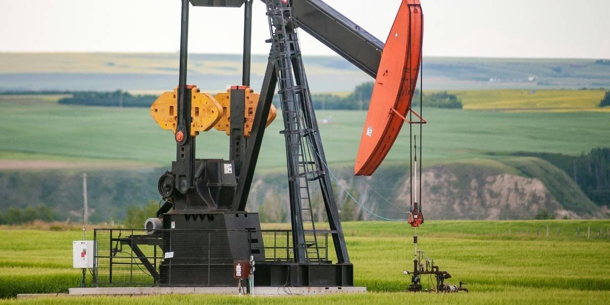 Geological Survey Confirms Huge Texas Oil Discovery