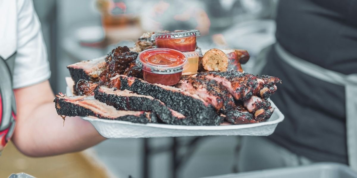 Iconic Texas Barbecue Faces Crisis as Beef Prices Force Closures