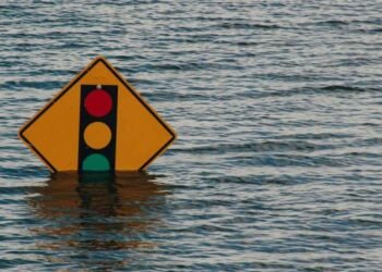 Texas Expands Emergency Preparations Ahead of Houston Flood Risk
