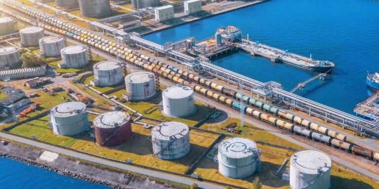 Texas Natural Gas Exports Face Uncertainty Under U.S. Policy Changes