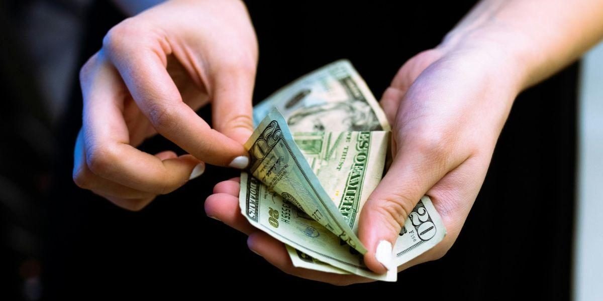 Merchant Cash Advances Decoded: Costs, Mechanics, and When They Make Sense